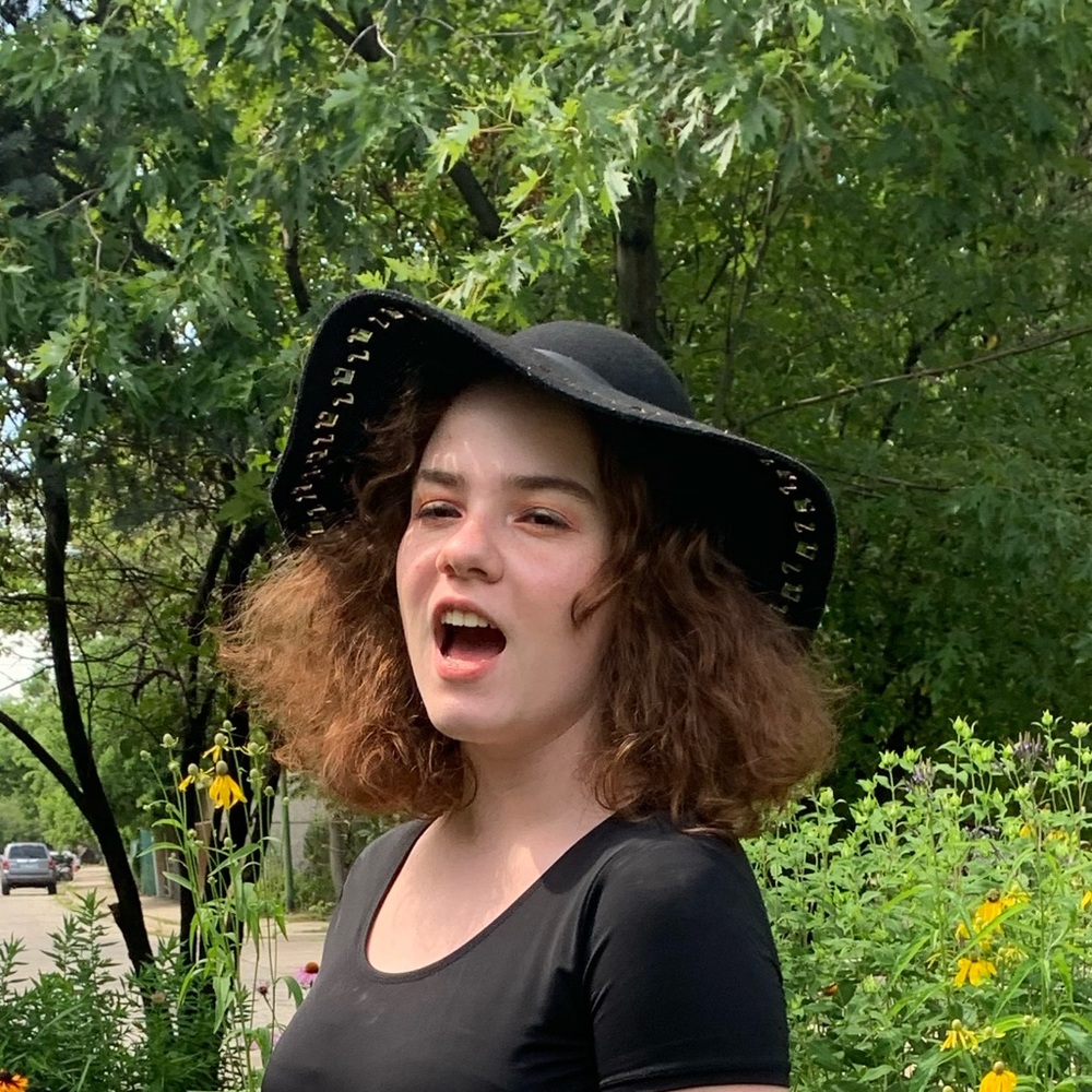 Meet your Posher, Abby